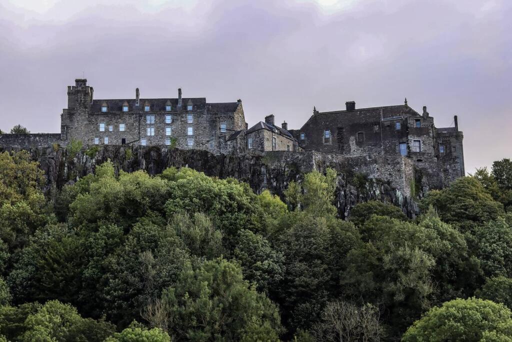 City Hub By The Castle Free Designated Parking Stirling Esterno foto